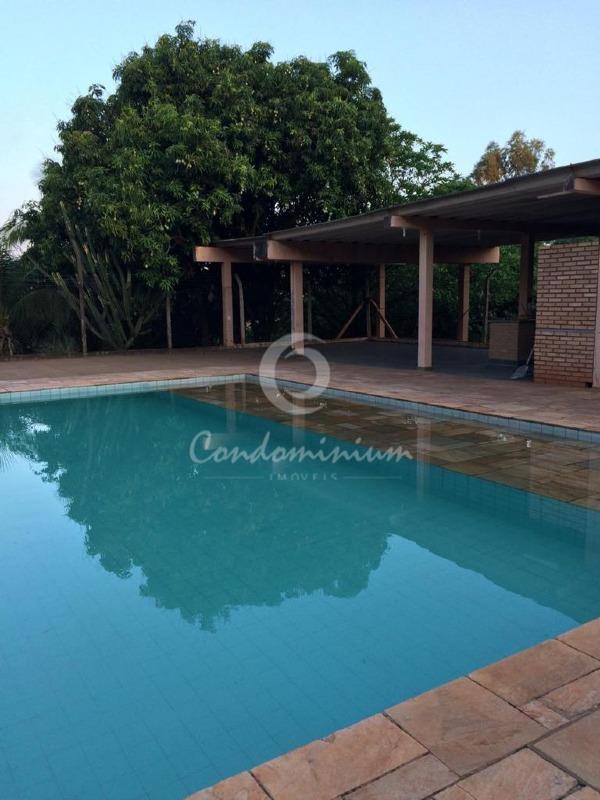 Fazenda / Sítio / Chácara  à venda, 500m² — foto 1 de 9