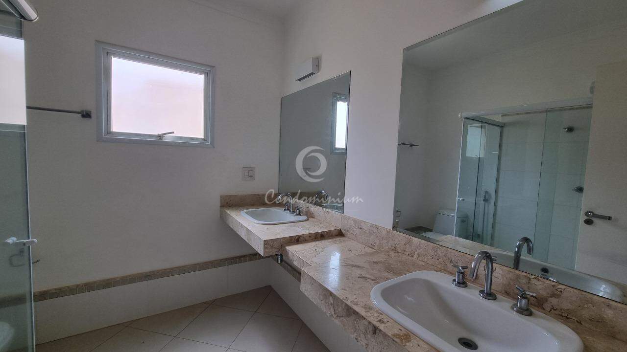 Casa de Condomínio com 3 quartos à venda, 235m² — foto 27 de 44