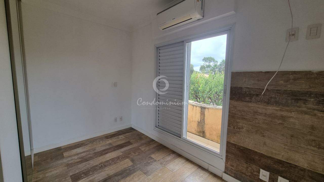 Casa de Condomínio com 3 quartos à venda, 235m² — foto 19 de 44