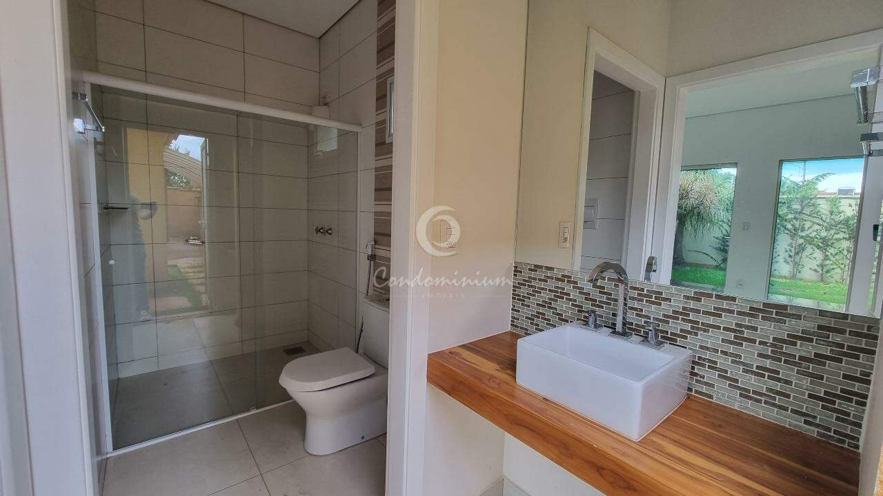 Casa de Condomínio com 3 quartos à venda, 235m² — foto 18 de 44