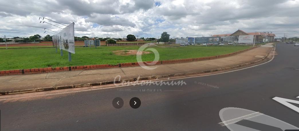 Terreno / Lote / Condomínio  à venda, 2500m² — foto 1 de 2