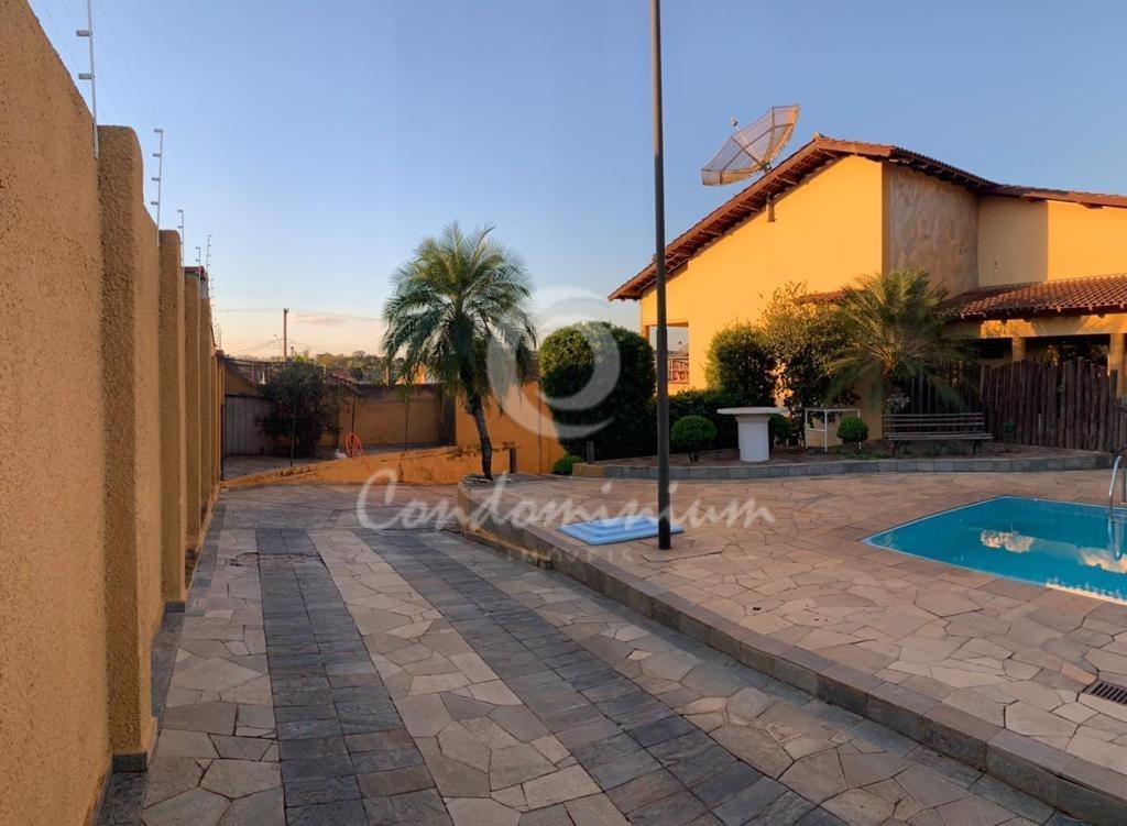 Casa com 5 quartos à venda, 334m² — foto 5 de 14