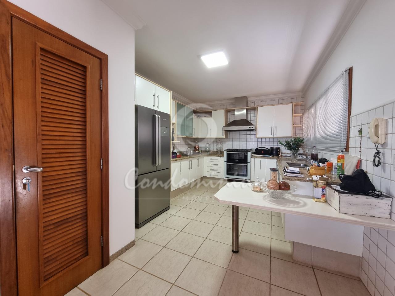 Casa de Condomínio com 4 quartos à venda, 500m² — foto 11 de 41