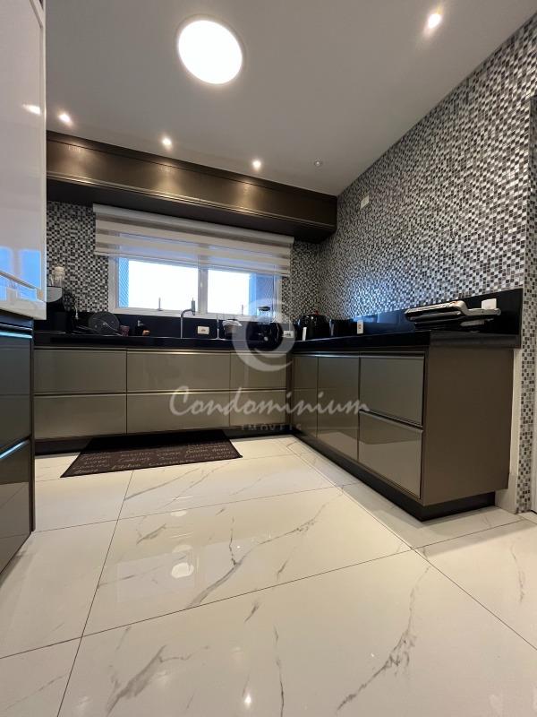 Apartamento com 3 quartos à venda, 174m² — foto 13 de 29