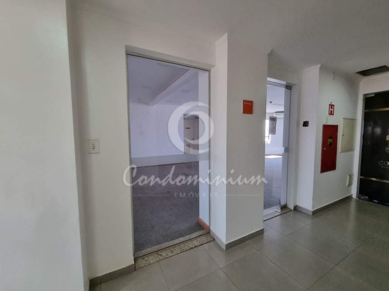 Conjunto Comercial / Sala  à venda, 110m² — foto 3 de 19