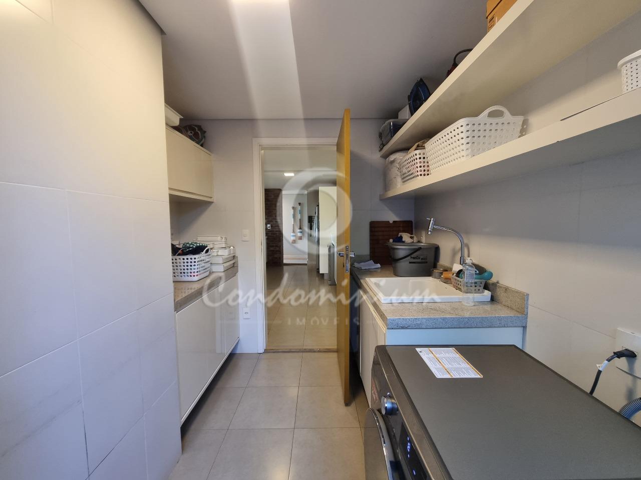 Casa de Condomínio com 3 quartos à venda, 282m² — foto 15 de 54