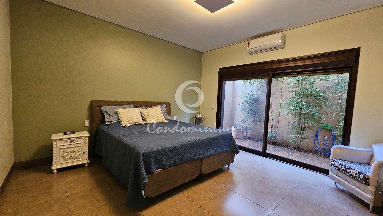 Casa de Condomínio com 3 quartos à venda, 303m² — foto 24 de 52