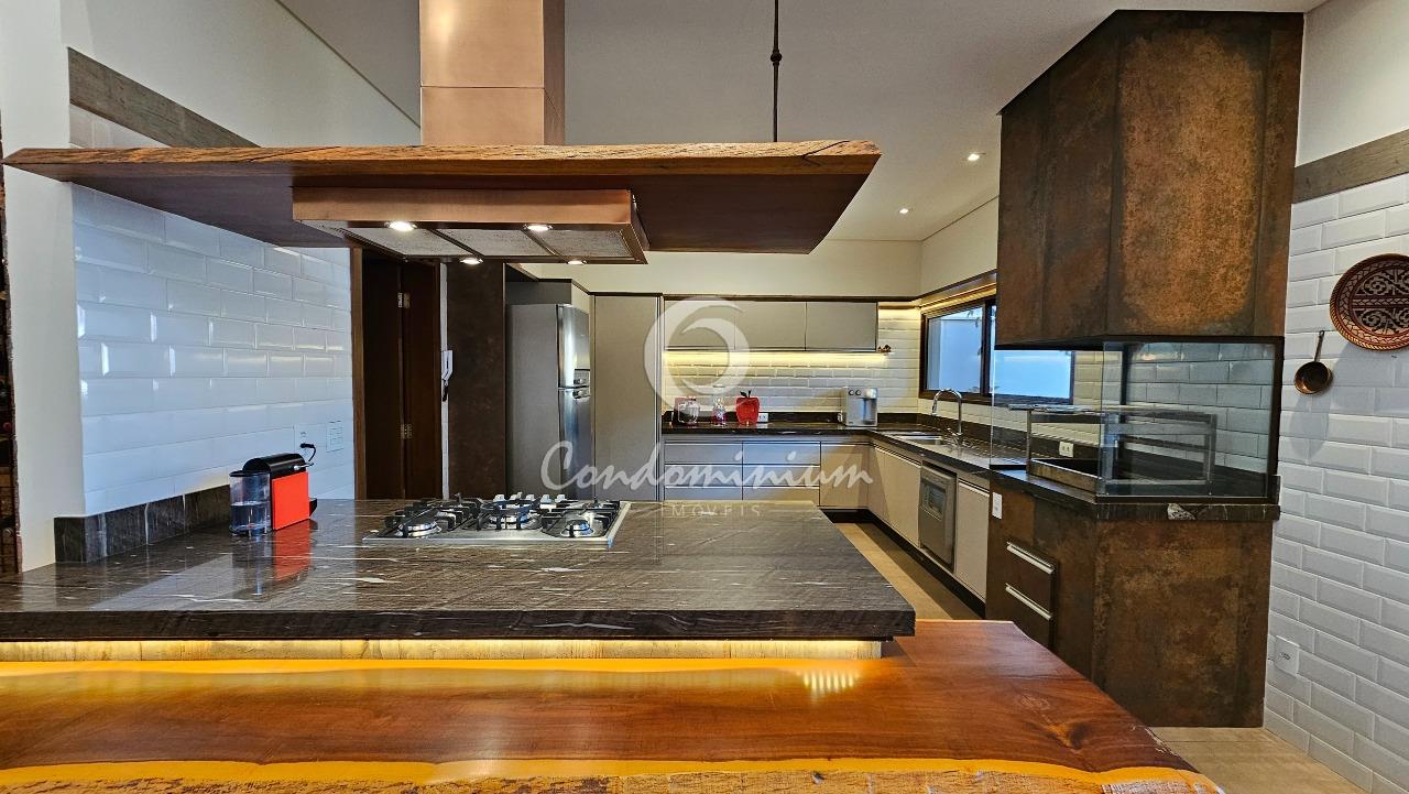 Casa de Condomínio com 3 quartos à venda, 303m² — foto 14 de 52