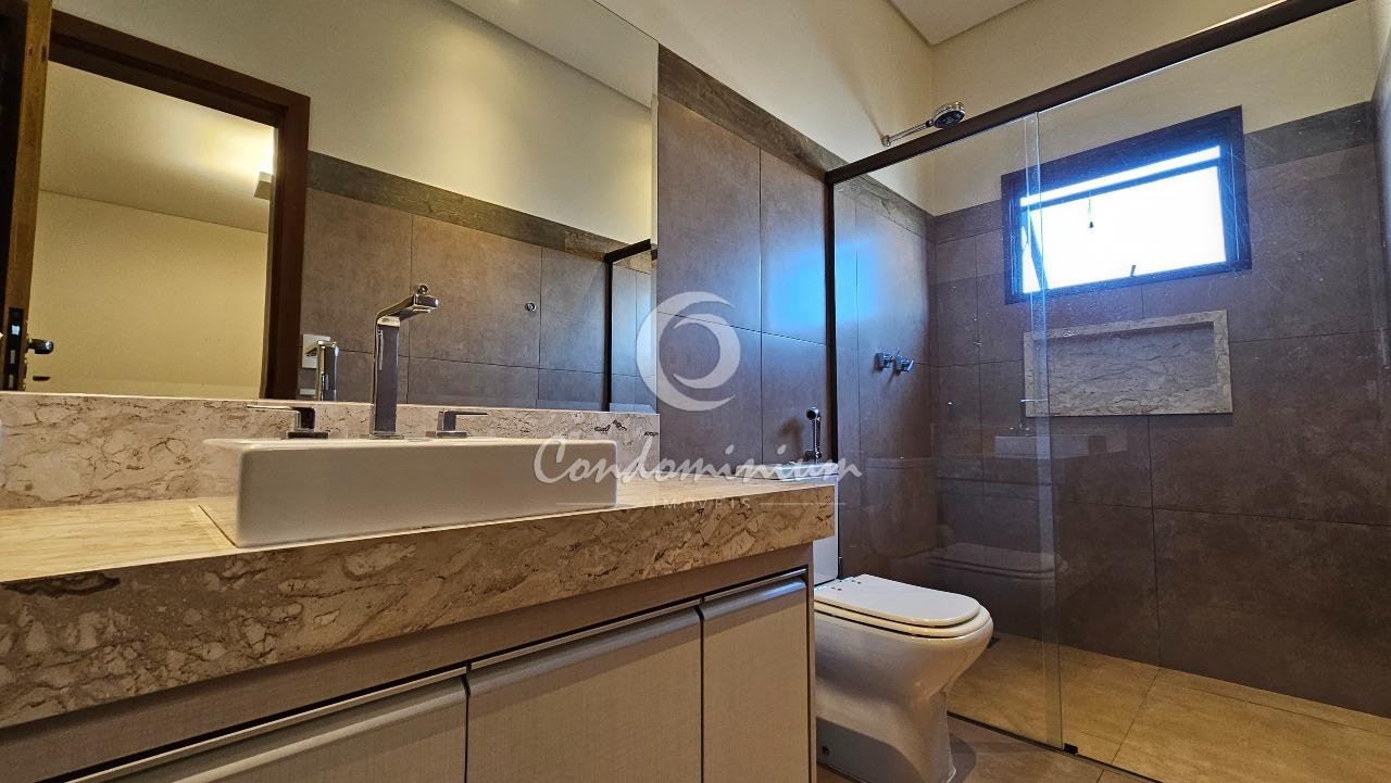 Casa de Condomínio com 3 quartos à venda, 303m² — foto 28 de 52