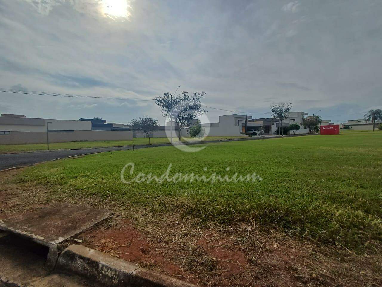 Terreno / Lote / Condomínio  à venda, 544m² — foto 2 de 11