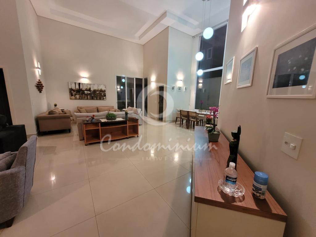 Casa de Condomínio com 4 quartos à venda, 300m² — foto 6 de 32