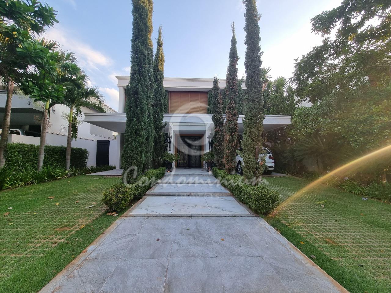 Casa de Condomínio com 4 quartos à venda, 430m² — foto 1 de 40