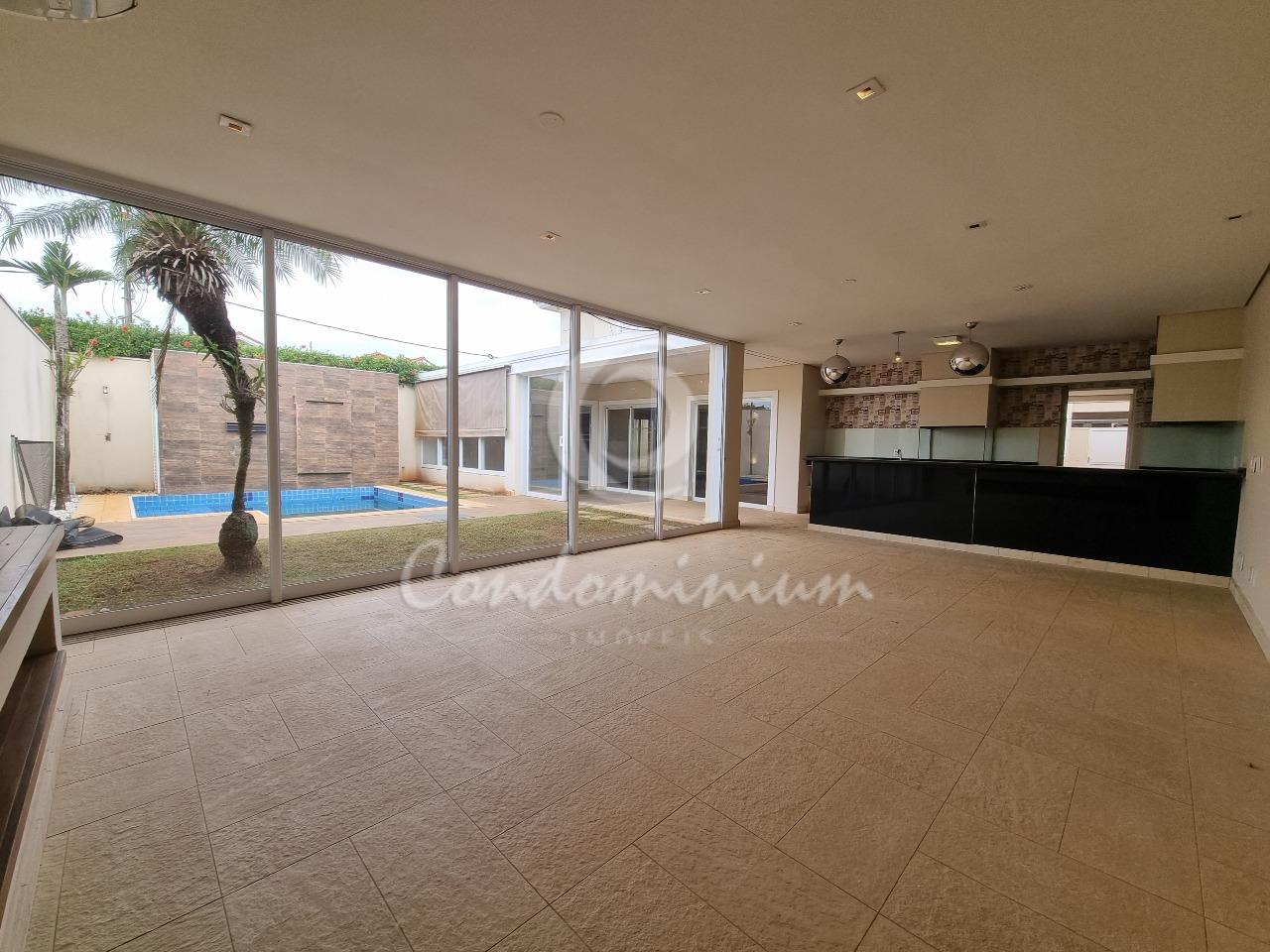 Casa de Condomínio com 4 quartos à venda, 400m² — foto 1 de 38