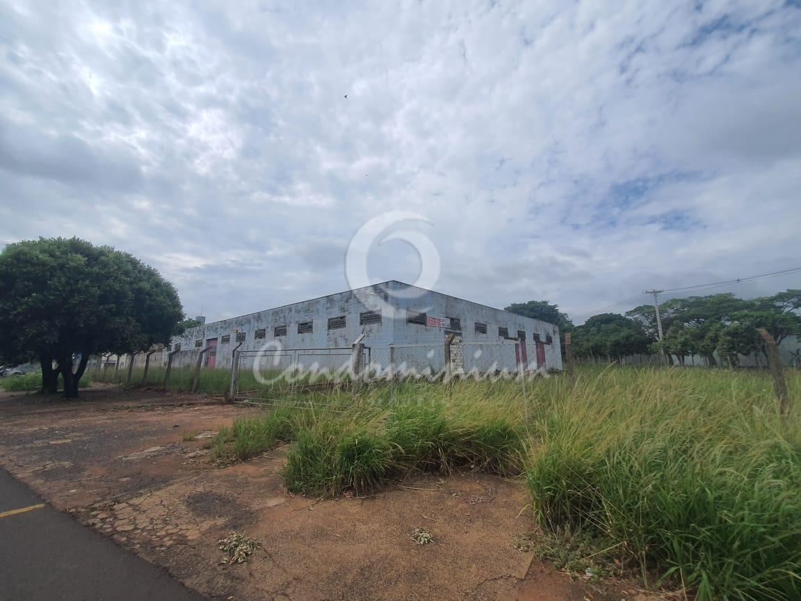 Imóvel Comercial  à venda, 2630m² — foto 1 de 7