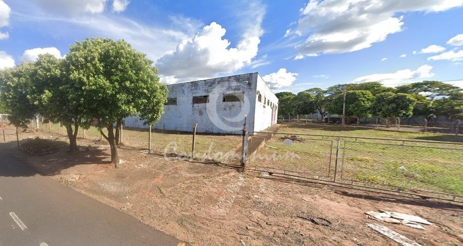 Imóvel Comercial  à venda, 2630m² — foto 2 de 7