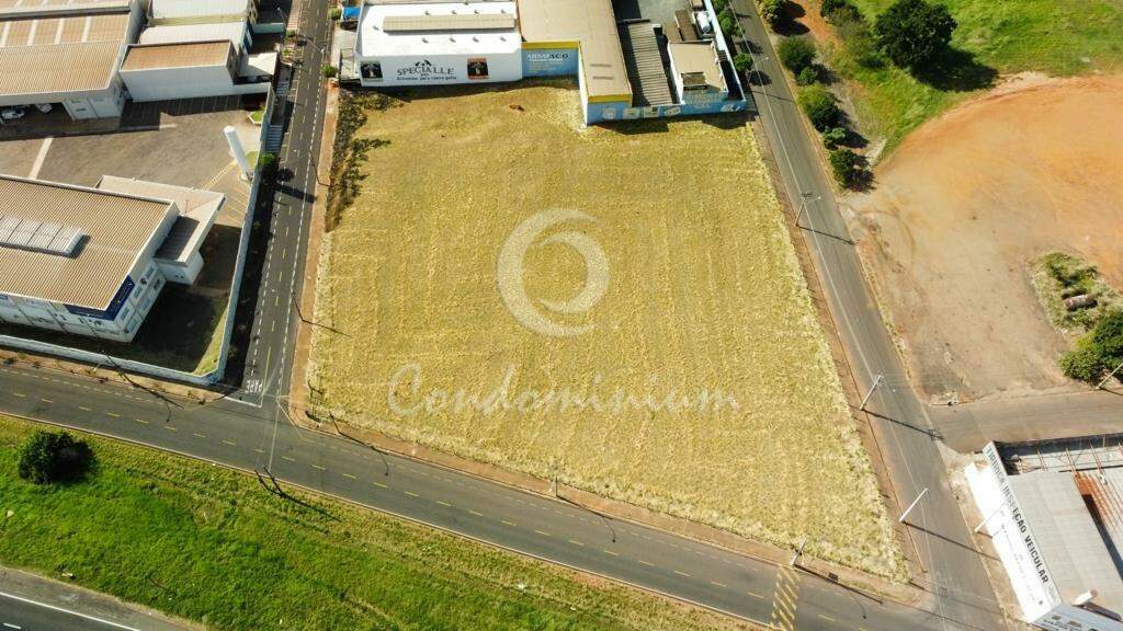 Terreno / Lote / Condomínio  à venda, 4535m² — foto 5 de 10