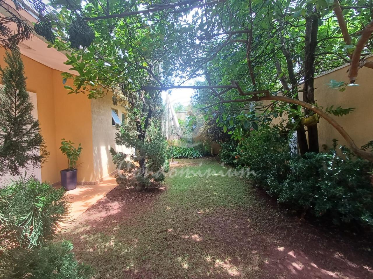 Casa de Condomínio com 3 quartos à venda, 240m² — foto 19 de 22