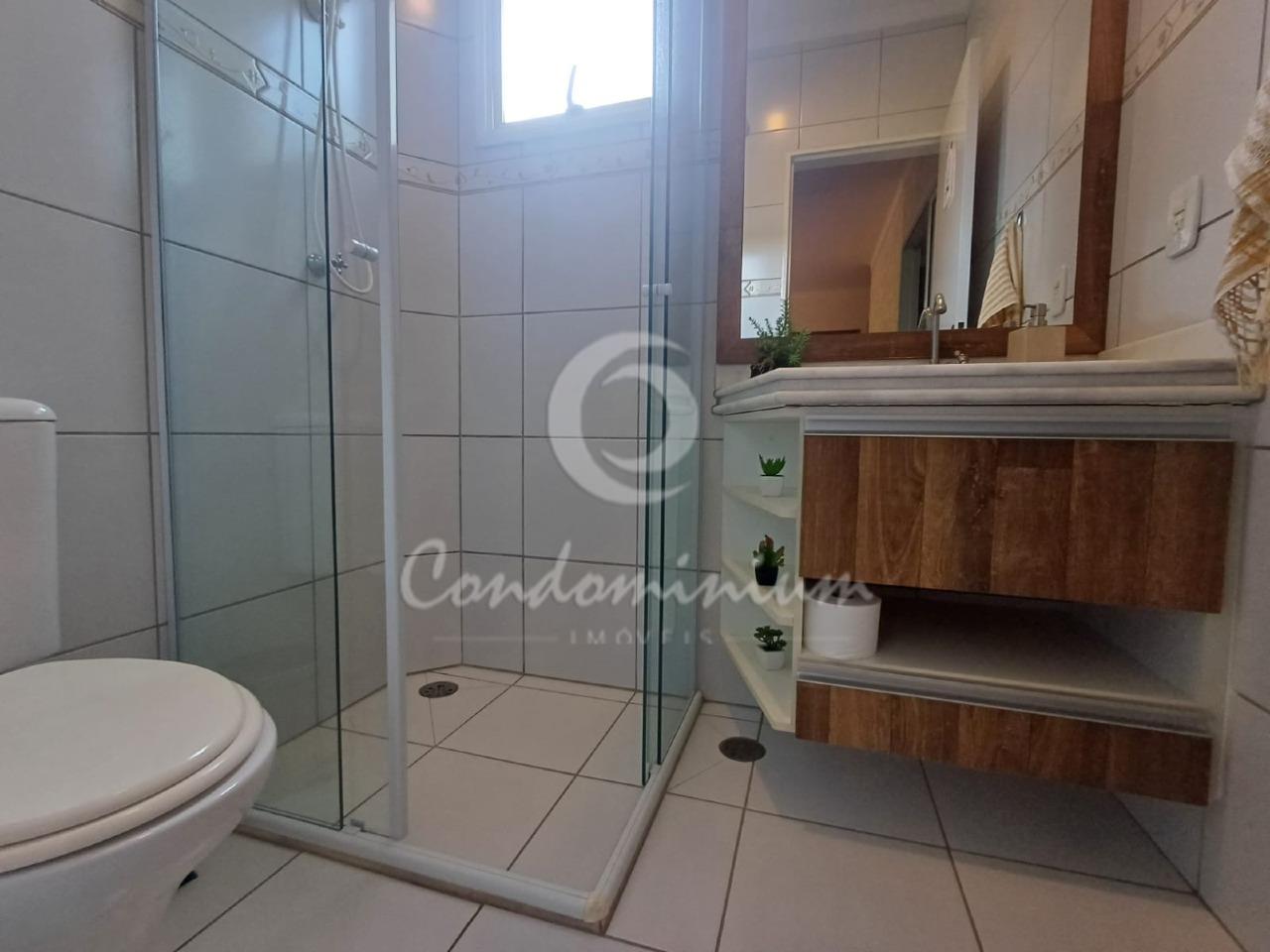Casa de Condomínio com 3 quartos à venda, 240m² — foto 8 de 22