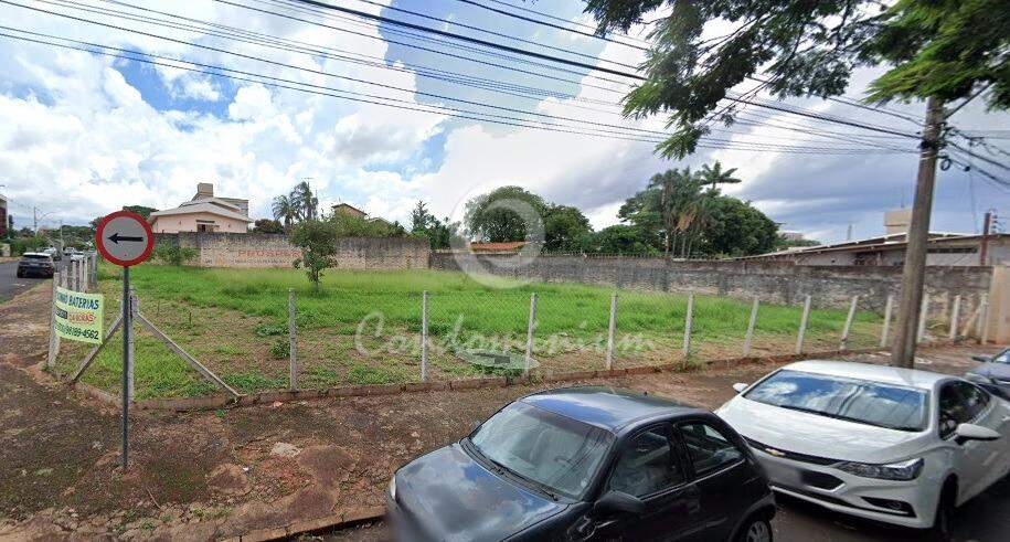 Terreno / Lote / Condomínio  à venda, 962m² — foto 2 de 4