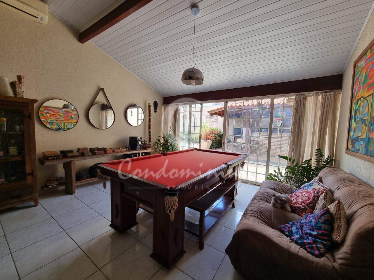 Casa com 3 quartos à venda, 250m² — foto 9 de 24