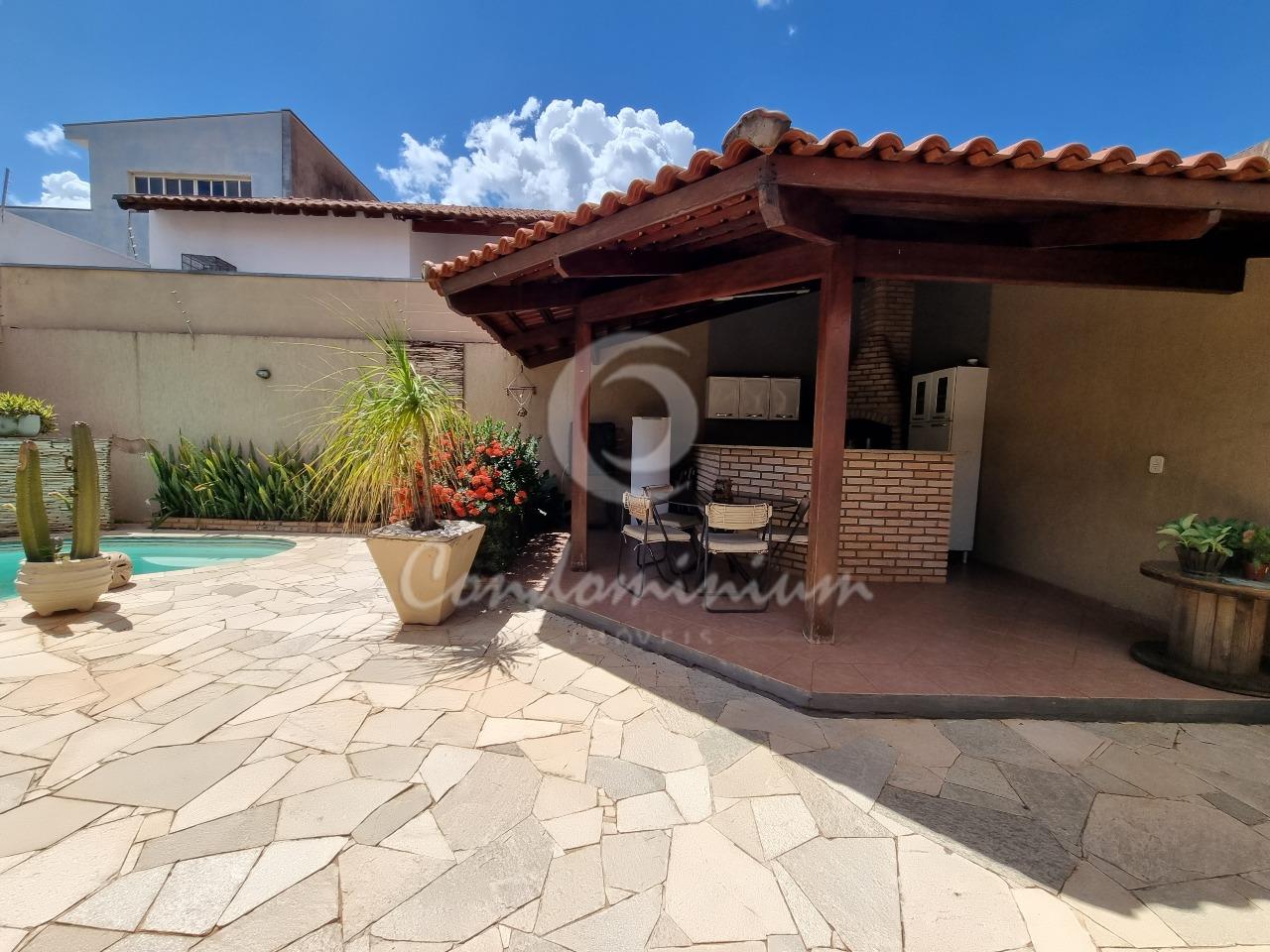 Casa com 3 quartos à venda, 250m² — foto 13 de 24