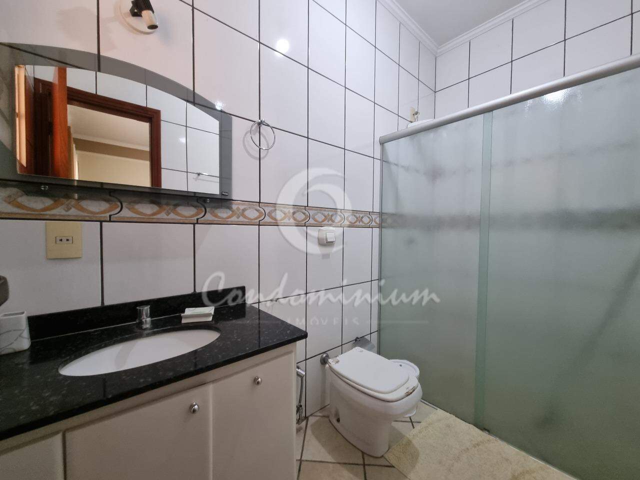 Casa com 3 quartos à venda, 250m² — foto 20 de 24