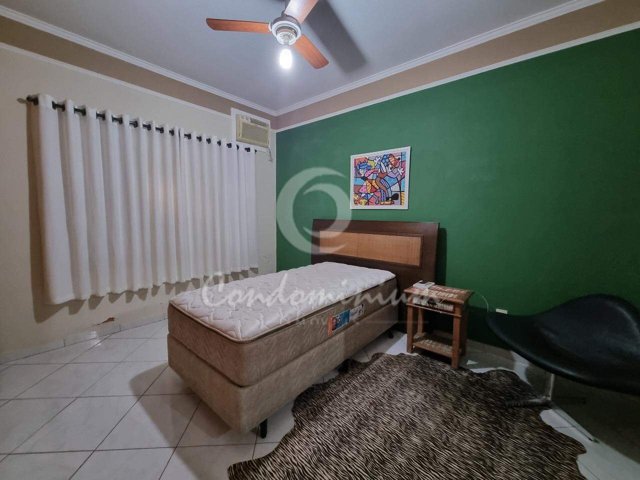 Casa com 3 quartos à venda, 250m² — foto 23 de 24