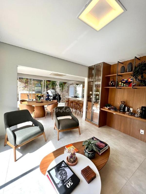 Casa de Condomínio com 3 quartos à venda, 255m² — foto 5 de 31