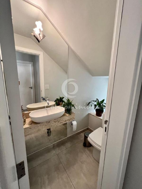 Casa de Condomínio com 3 quartos à venda, 255m² — foto 3 de 31