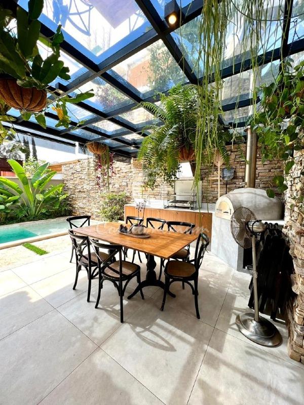 Casa de Condomínio com 3 quartos à venda, 255m² — foto 10 de 31