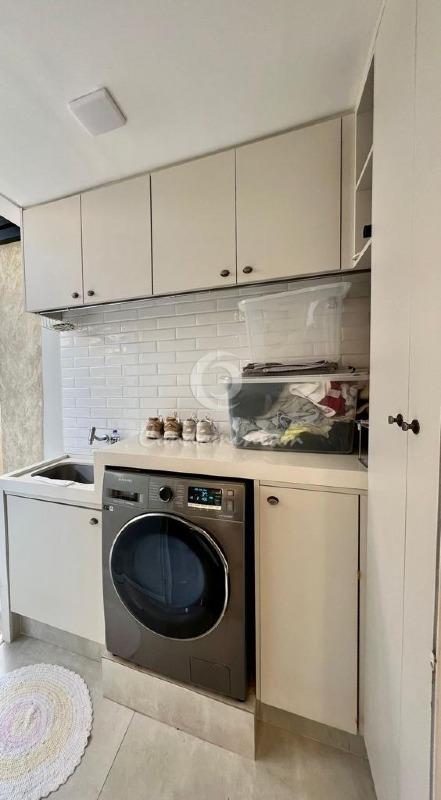Casa de Condomínio com 3 quartos à venda, 255m² — foto 13 de 31