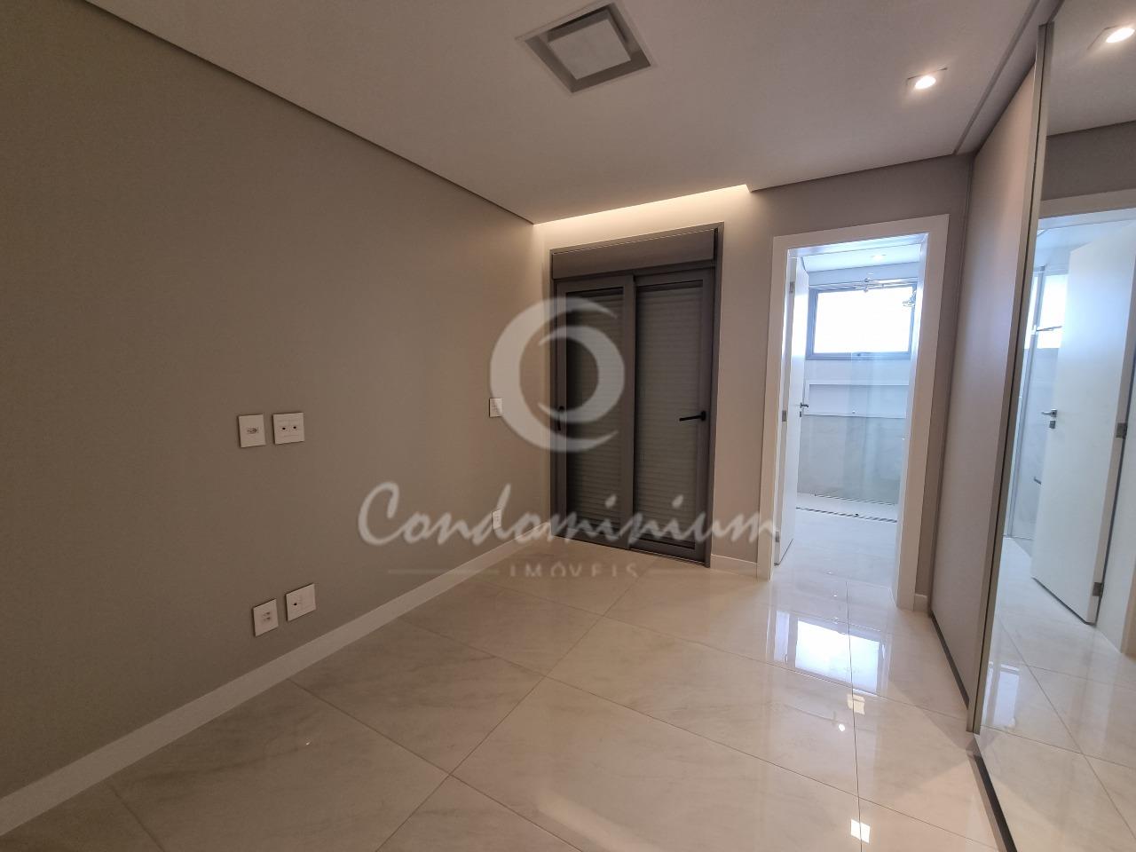Apartamento com 4 quartos à venda, 256m² — foto 17 de 26