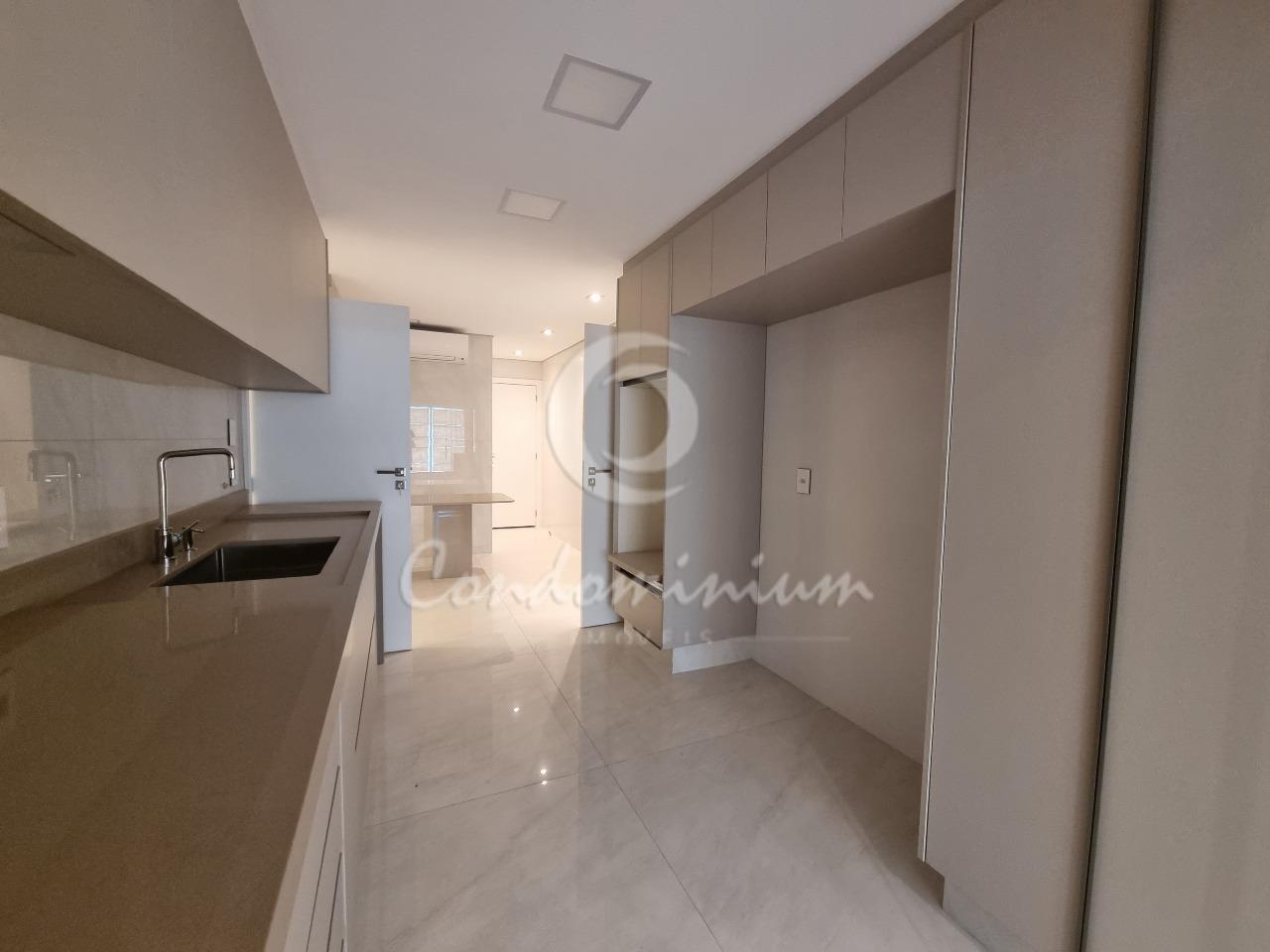 Apartamento com 4 quartos à venda, 256m² — foto 7 de 26