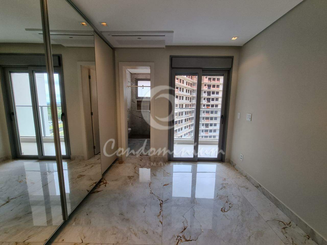 Apartamento com 4 quartos à venda, 256m² — foto 23 de 25