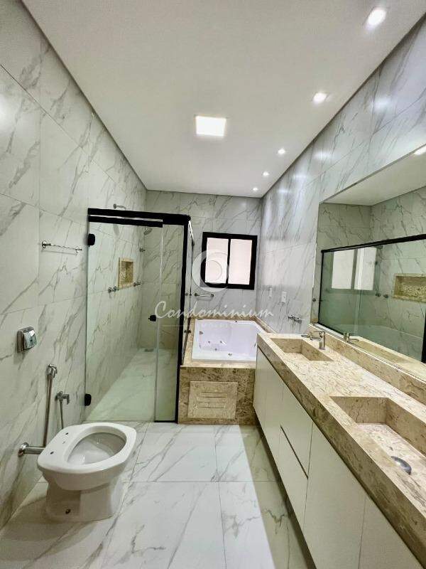 Casa de Condomínio com 3 quartos à venda, 200m² — foto 11 de 29