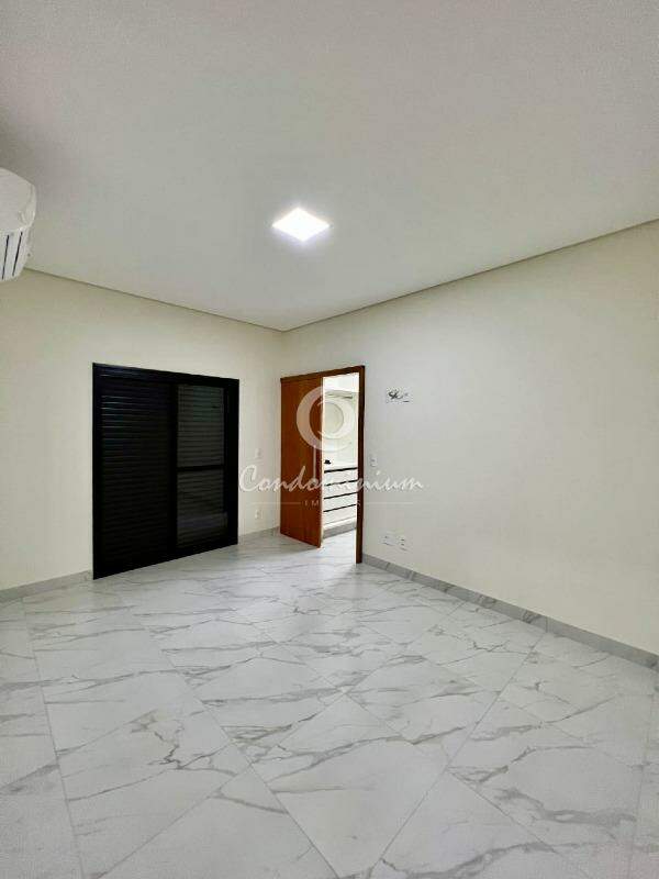 Casa de Condomínio com 3 quartos à venda, 200m² — foto 19 de 29
