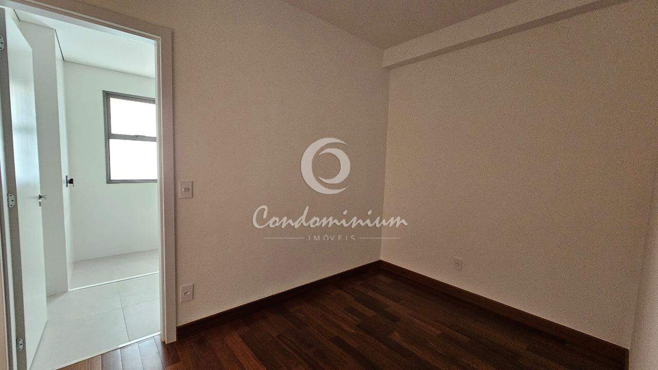 Apartamento com 3 quartos à venda, 198m² — foto 13 de 30