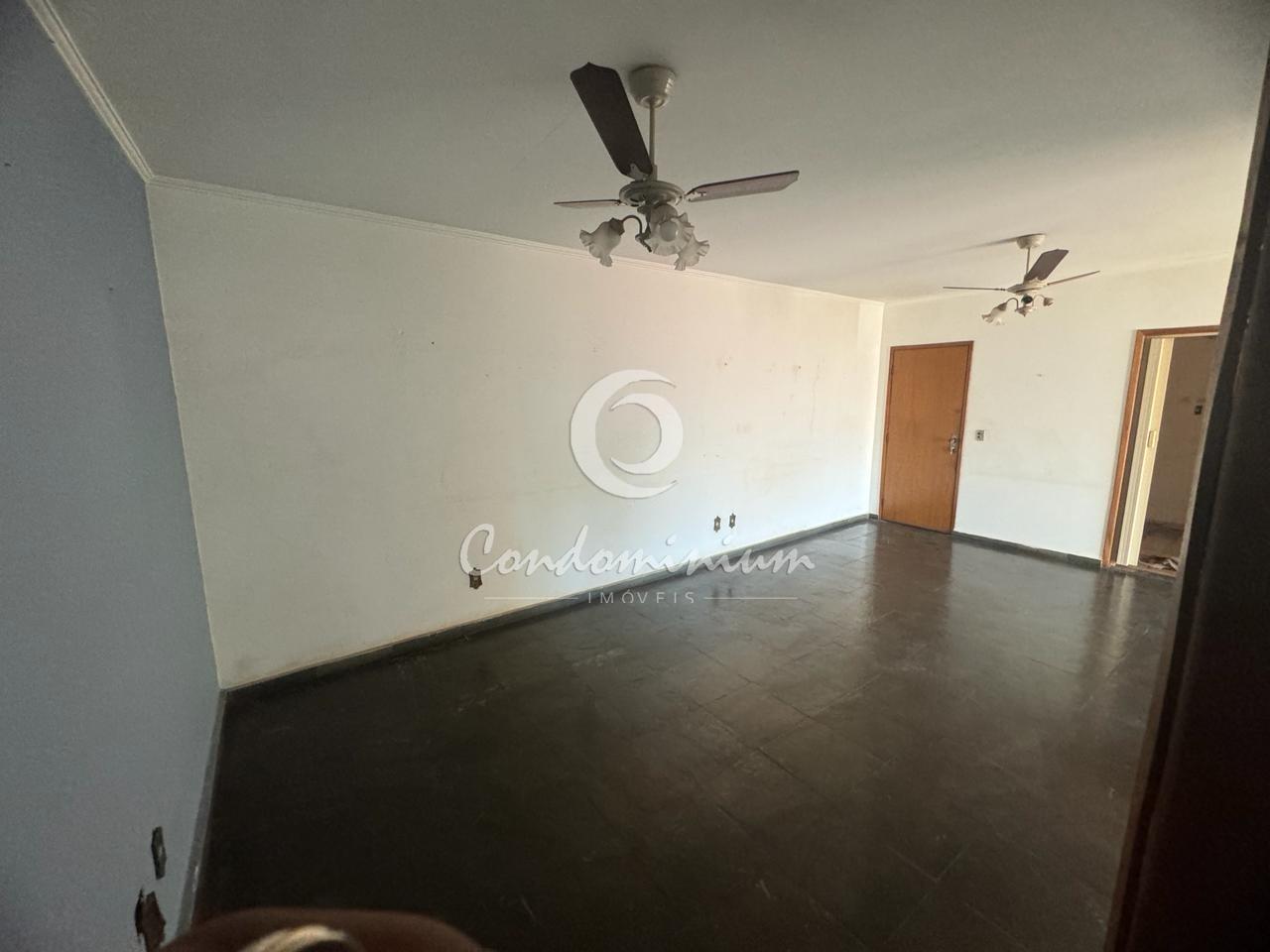 Apartamento com 3 quartos à venda, 120m² — foto 2 de 8