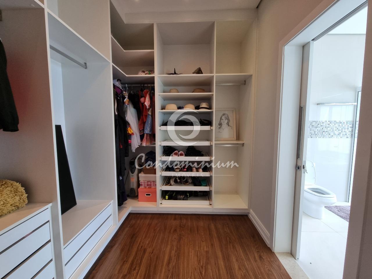 Casa de Condomínio com 8 quartos à venda, 1200m² — foto 25 de 30