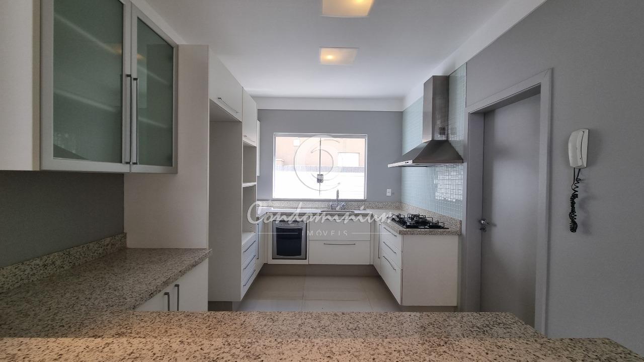 Casa de Condomínio com 3 quartos à venda, 289m² — foto 15 de 39