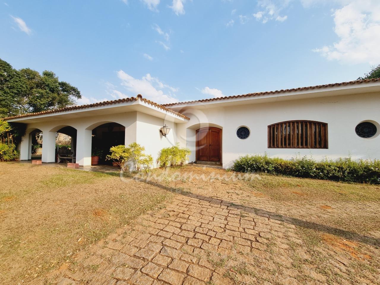Casa de Condomínio com 4 quartos à venda, 670m² — foto 3 de 32