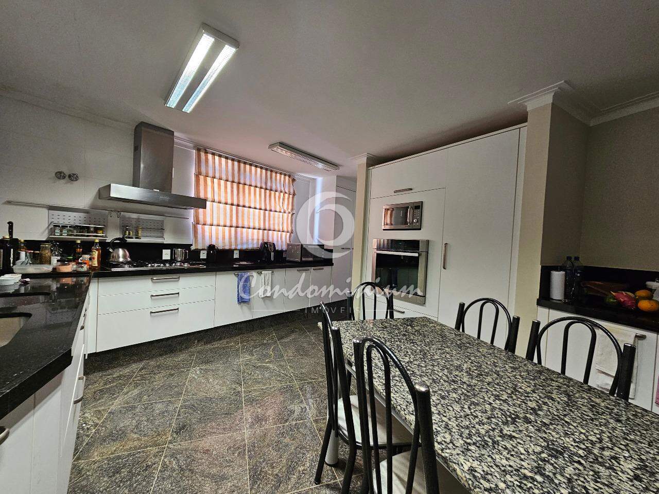 Casa de Condomínio com 7 quartos à venda, 1150m² — foto 10 de 41