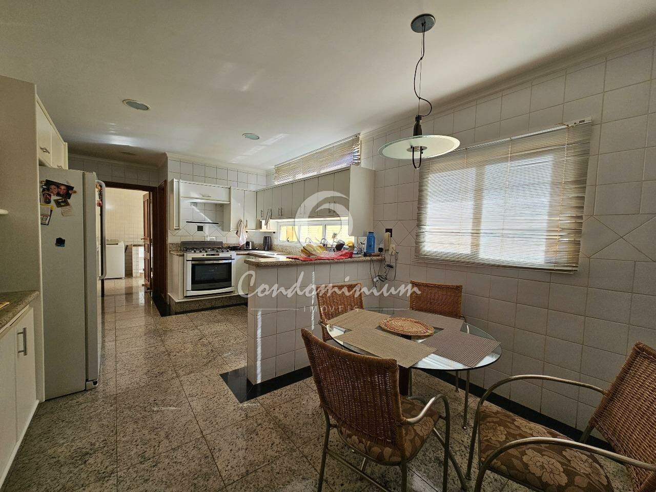 Casa de Condomínio com 5 quartos à venda, 466m² — foto 10 de 39