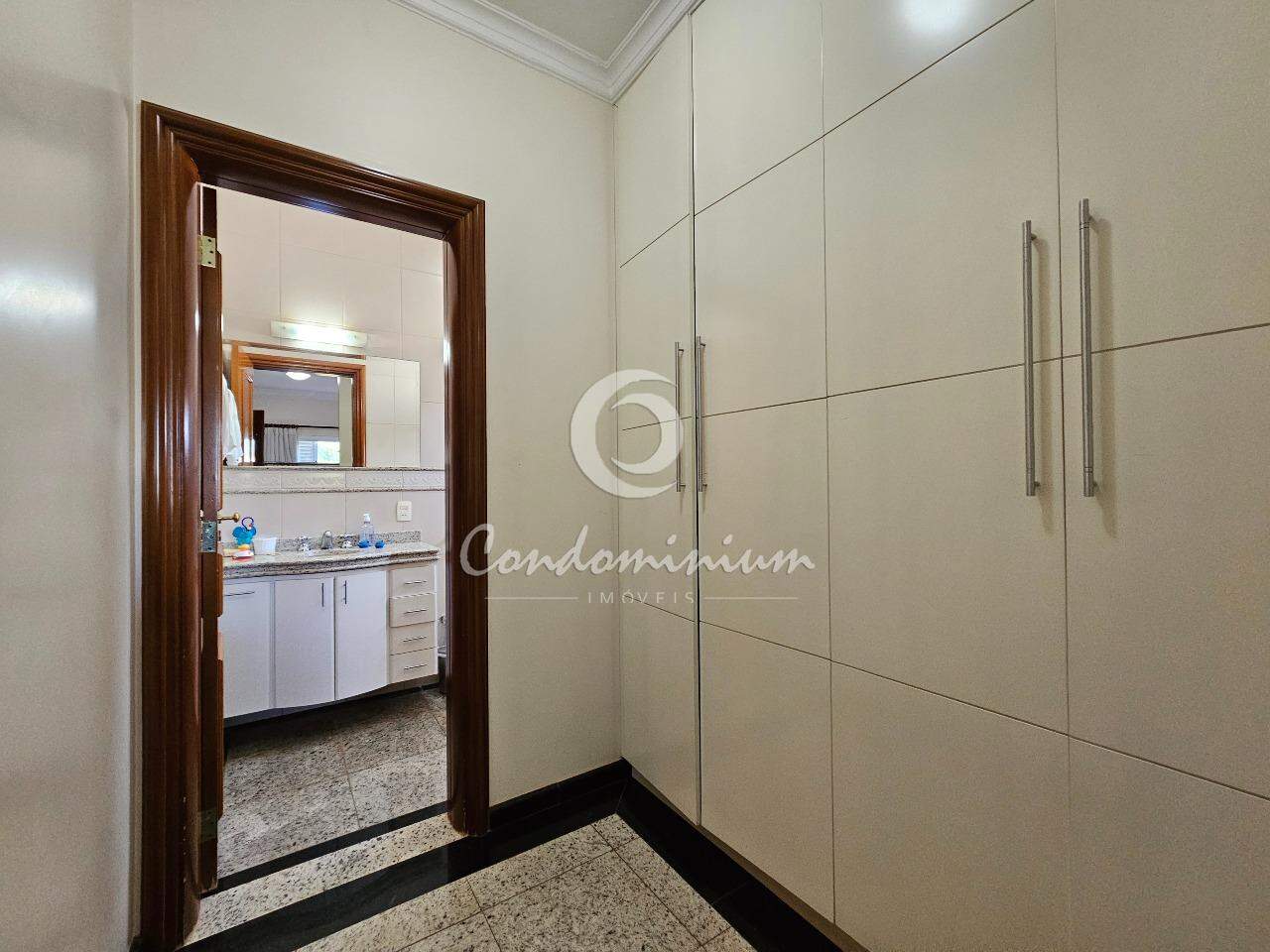 Casa de Condomínio com 5 quartos à venda, 466m² — foto 25 de 39