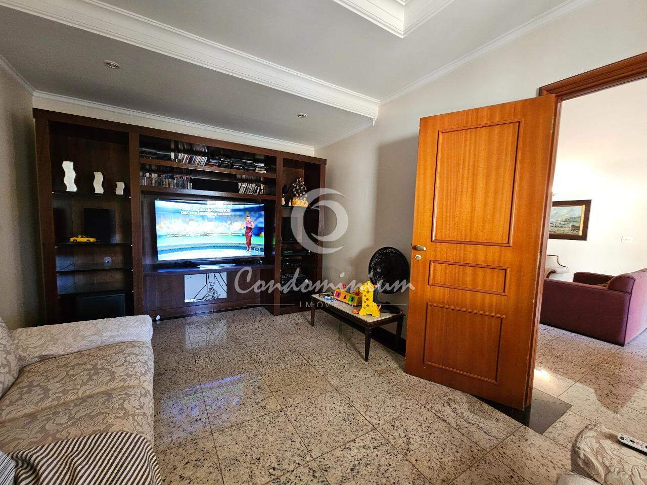 Casa de Condomínio com 5 quartos à venda, 466m² — foto 8 de 39