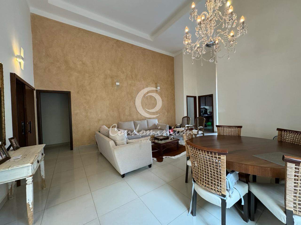 Casa de Condomínio com 3 quartos à venda, 240m² — foto 5 de 28