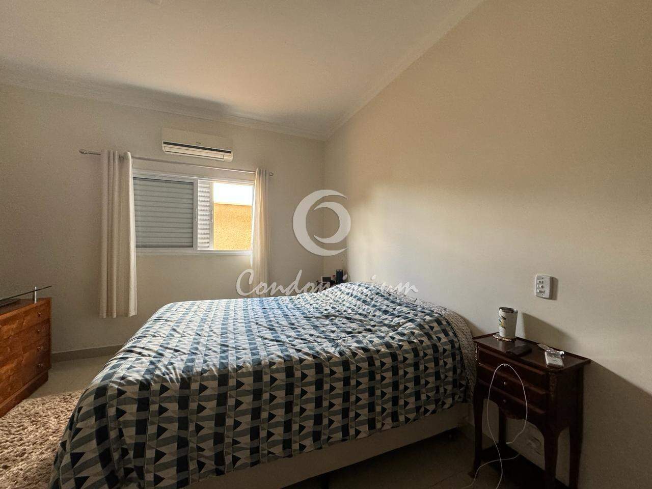 Casa de Condomínio com 3 quartos à venda, 240m² — foto 16 de 28