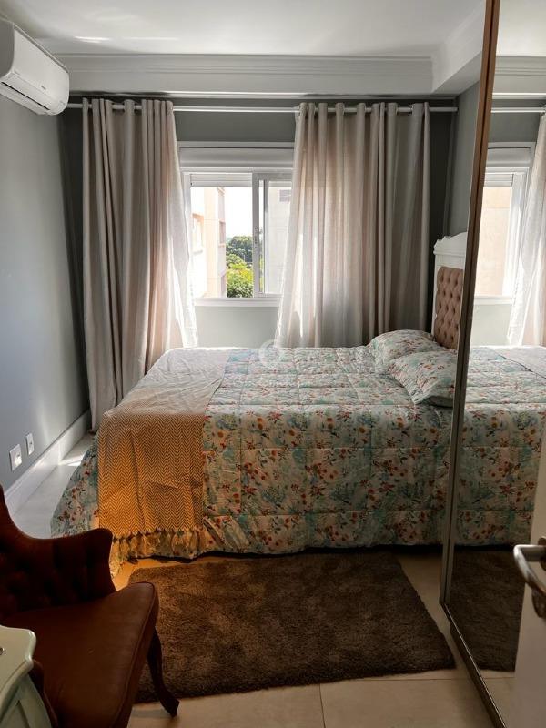 Apartamento com 3 quartos à venda, 100m² — foto 2 de 18