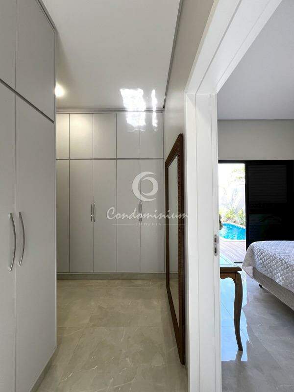 Casa de Condomínio com 3 quartos à venda, 224m² — foto 30 de 41
