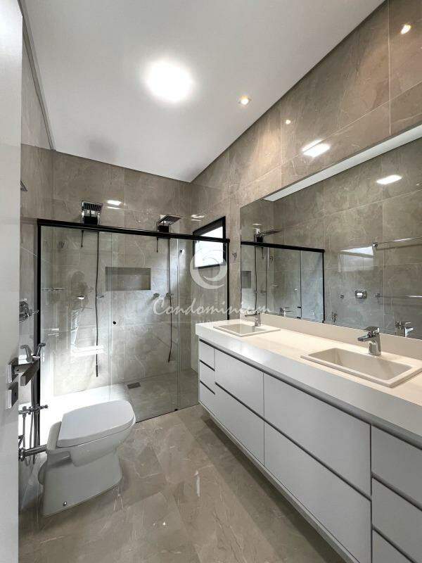 Casa de Condomínio com 3 quartos à venda, 224m² — foto 22 de 41